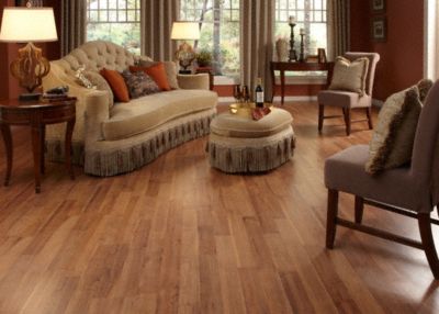 Dream Home 12mm Chesterfield Forest Oak Laminate Lumber