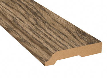 7.5´ Burnished Oak X2O Baseboard, Lumber Liquidators